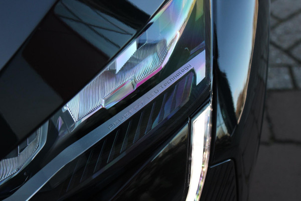 Peugeot 408 1.2 Hybrid 145PK ALLURE | ACHTERUITRIJ CAMERA | KEYLESS ENTRY/START | DRAADLOOS APPLE CARPLAY/ANDROID AUTO | DRAADLOOS TELEFOONLADEN | DAB+ RADIO | NAVIGATIE | ADAPTIVE CRUISE CONTROL | 19" LICHTMETALEN VELGEN | PARKEERSENSOREN ACHTER |