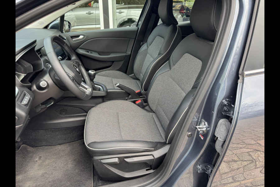 Renault Clio 1.0 TCe Intens / Lm velgen / All Season / Parkeerhulp