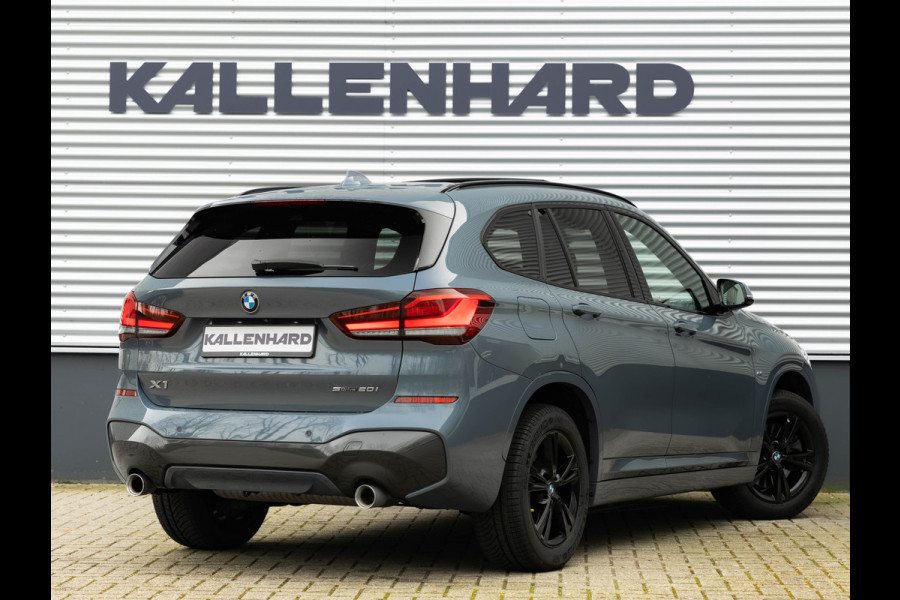 BMW X1 sDrive20i M-Sport - Pano - Trekhaak - Memoryzetel - Camera - Harman Kardon