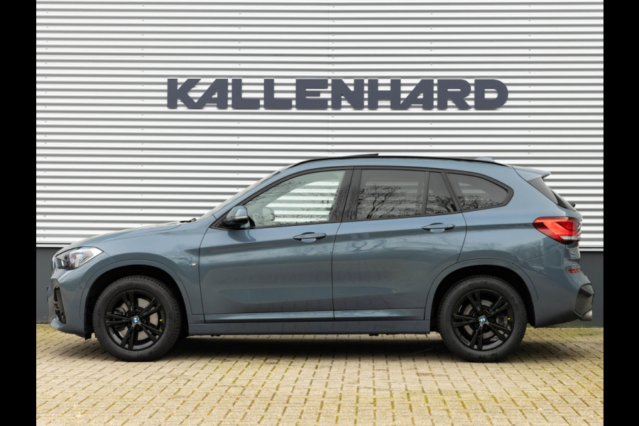 BMW X1 sDrive20i M-Sport - Pano - Trekhaak - Memoryzetel - Camera - Harman Kardon