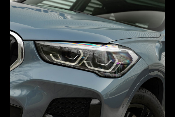 BMW X1 sDrive20i M-Sport - Pano - Trekhaak - Memoryzetel - Camera - Harman Kardon