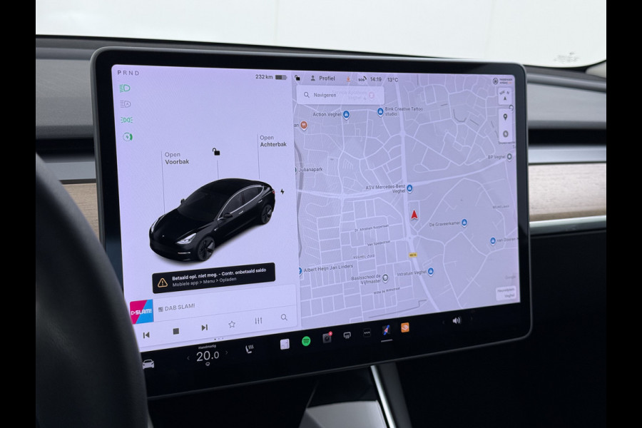 Tesla Model 3 60 kWh LFP ACCU Trekhaak (100% laden) Standard RWD Plus AutoPilot Leer Pano-Dak Adaptive-Cruise Camera's Elektr.-Stuur+Stoelen+S Navi LED DAB Voorverwarmen Keyless One-Pedal-Drive Lmv 18" 1e Eigenaar Origineel Nederlandse Auto Accu-Aandrijving-garantie t/m dec 2028/160.000km 1.000kg trekvermogen