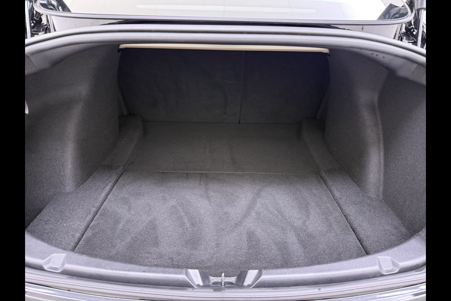 Tesla Model 3 60 kWh LFP ACCU Trekhaak (100% laden) Standard RWD Plus AutoPilot Leer Pano-Dak Adaptive-Cruise Camera's Elektr.-Stuur+Stoelen+S Navi LED DAB Voorverwarmen Keyless One-Pedal-Drive Lmv 18" 1e Eigenaar Origineel Nederlandse Auto Accu-Aandrijving-garantie t/m dec 2028/160.000km 1.000kg trekvermogen