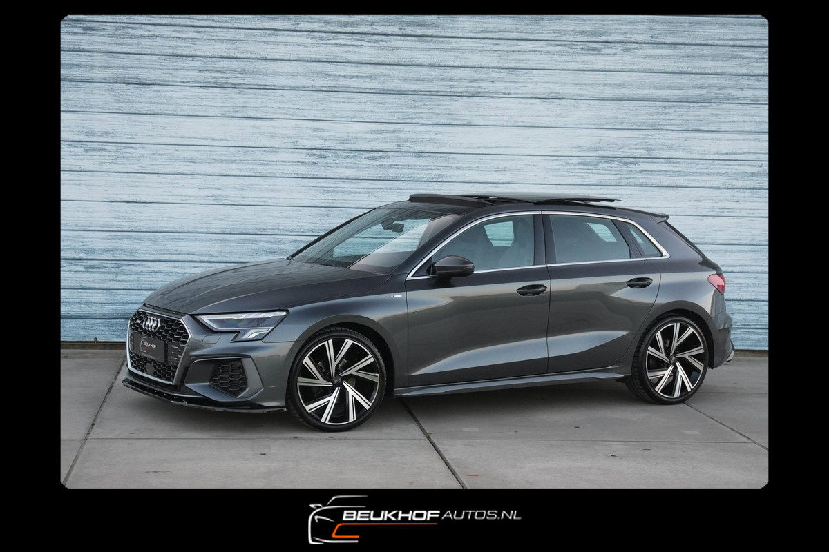 Audi A3 Sportback 30 TFSI S-Line Maxton Panorama Leer 19Inch