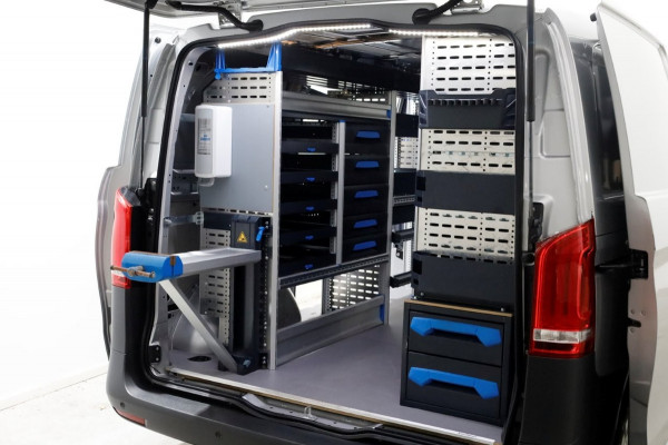 Mercedes-Benz Vito 114 CDI 136pk Compact 9G Automaat 2x Schuifdeur/LED/Camera/Inrichting 09-2022