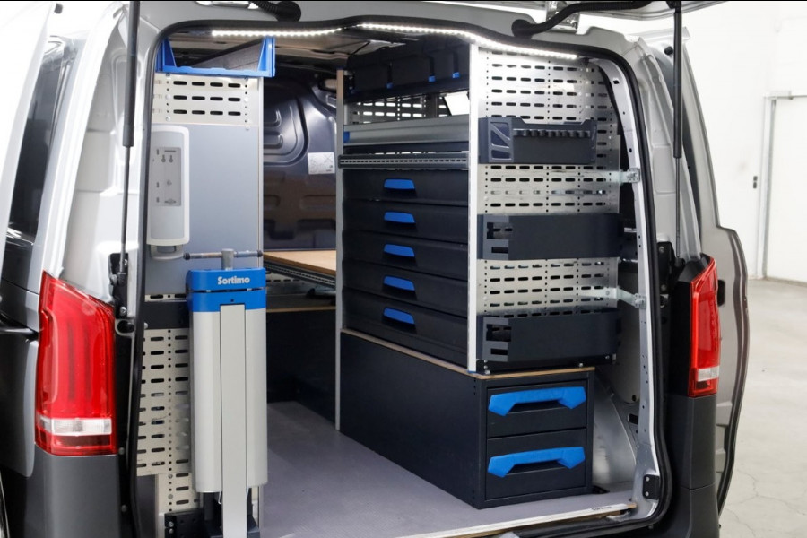 Mercedes-Benz Vito 114 CDI 136pk Compact 9G Automaat 2x Schuifdeur/LED/Camera/Inrichting 11-2022