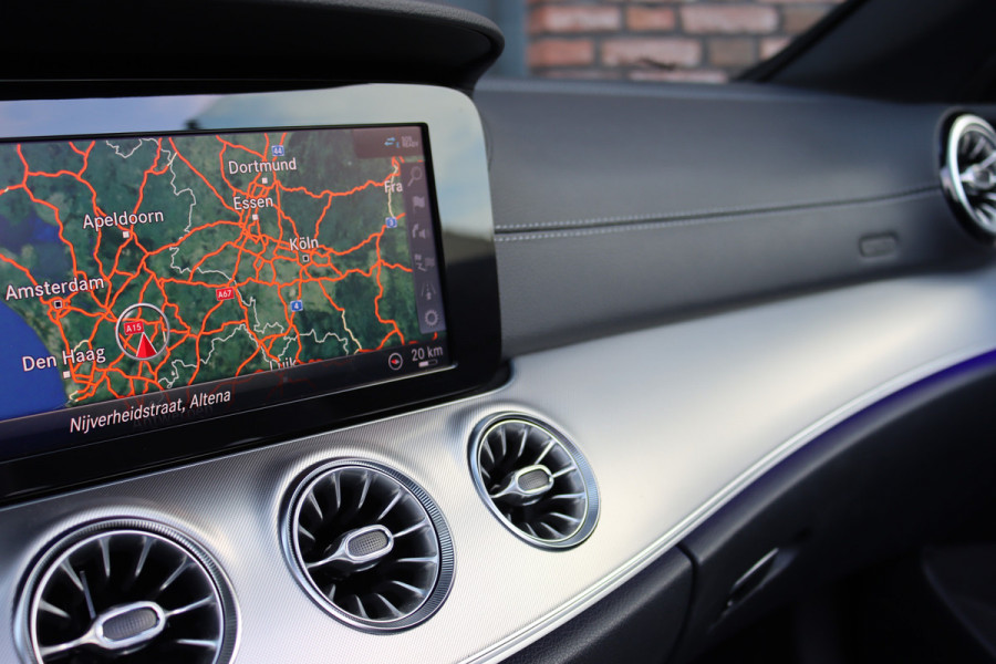 Mercedes-Benz E-Klasse Cabrio 200 AMG Line | Airscarf | Distronic Pro | Camera | Nappa Leder | Sfeerverlichting | High Perf. LED | Apple Carplay / Android Auto |