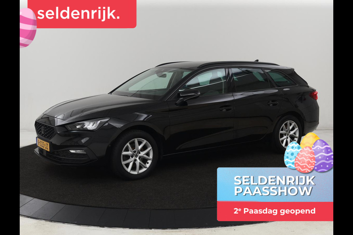 Seat Leon 1.0 TSI Style Intens | Trekhaak | Camera | Carplay | Navigatie | Adaptive cruise | DAB | Parkeerhulp | Full LED | Climate control