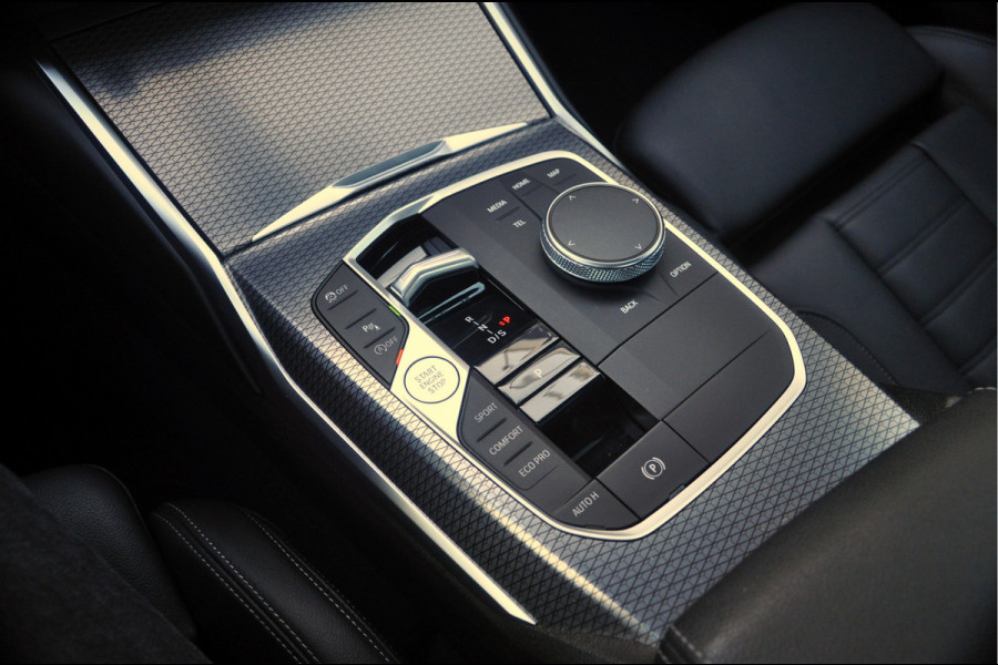 BMW 2 Serie Coupé 220i High Executive | Brooklyn Grey | Schuifdak