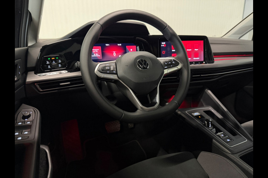 Volkswagen Golf 2.0 TDI | PANO | TREKHAAK | CAMERA | MEMORY SEATS | CARPLAY | IQ DRIVE