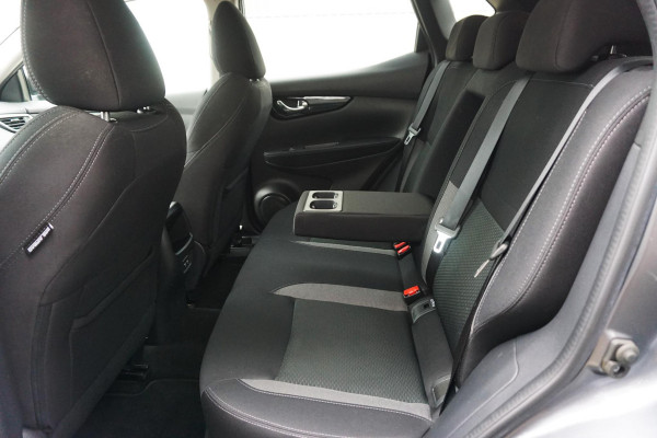 Nissan QASHQAI 1.3 DIG-T 140PK|Panodak|Trekhaak|360Camera| Dealeronderhouden.