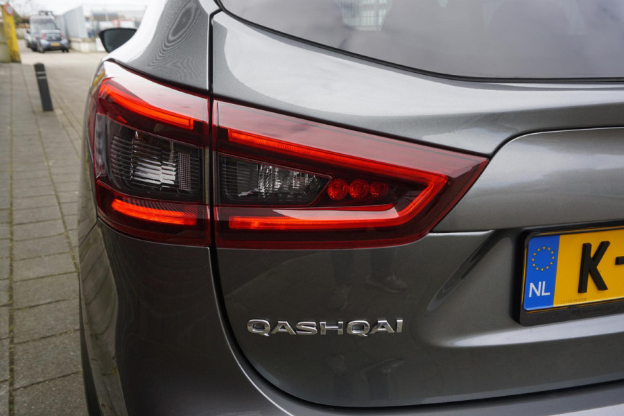 Nissan QASHQAI 1.3 DIG-T 140PK|Panodak|Trekhaak|360Camera| Dealeronderhouden.