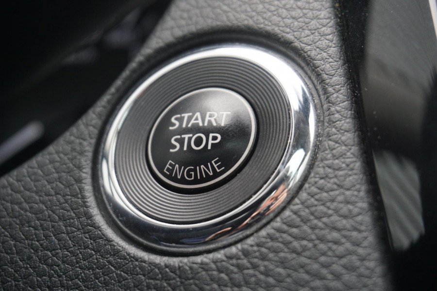 Nissan QASHQAI 1.3 DIG-T 140PK|Panodak|Trekhaak|360Camera| Dealeronderhouden.