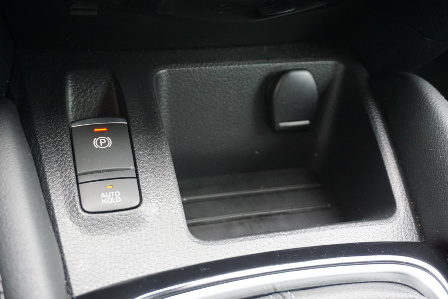 Nissan QASHQAI 1.3 DIG-T 140PK|Panodak|Trekhaak|360Camera| Dealeronderhouden.
