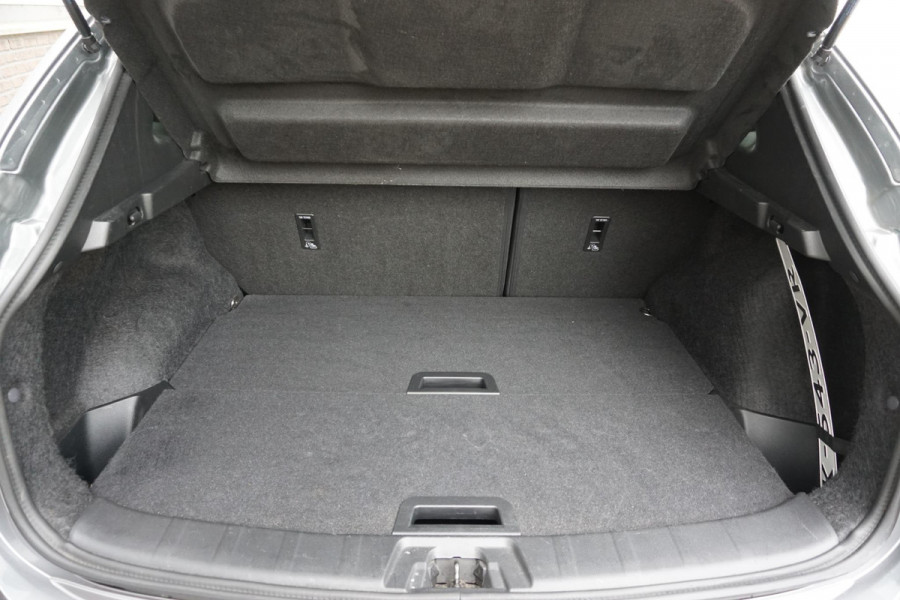 Nissan QASHQAI 1.3 DIG-T 140PK|Panodak|Trekhaak|360Camera| Dealeronderhouden.