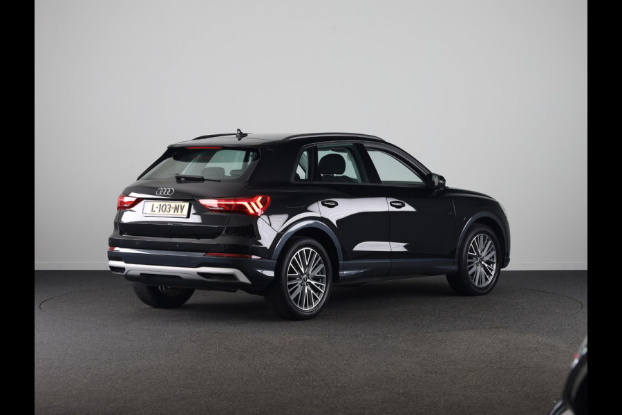 Audi Q3 35 TFSI Business Edition 150pk | Navigatie | Stoelverwarming | Parkeersensoren voor en achter | Climatronic