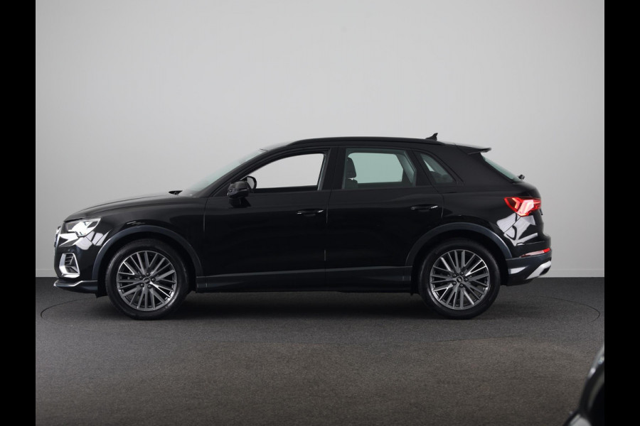 Audi Q3 35 TFSI Business Edition 150pk | Navigatie | Stoelverwarming | Parkeersensoren voor en achter | Climatronic