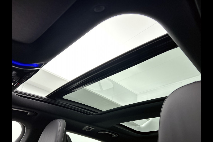 Mercedes-Benz E-Klasse Estate 300 e AMG Plug-In Hybride | AMG Line | Night Pakket | Trekhaak | MBUX Superscreen | Panoramadak | 20 Inch AMG velgen | Inclusief 24 maanden MB Certified garantie voor Europa.