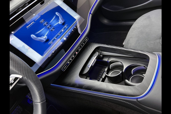 Mercedes-Benz E-Klasse Estate 300 e AMG Plug-In Hybride | AMG Line | Night Pakket | Trekhaak | MBUX Superscreen | Panoramadak | 20 Inch AMG velgen | Inclusief 24 maanden MB Certified garantie voor Europa.