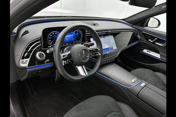 Mercedes-Benz E-Klasse Estate 300 e AMG Plug-In Hybride | AMG Line | Night Pakket | Trekhaak | MBUX Superscreen | Panoramadak | 20 Inch AMG velgen | Inclusief 24 maanden MB Certified garantie voor Europa.