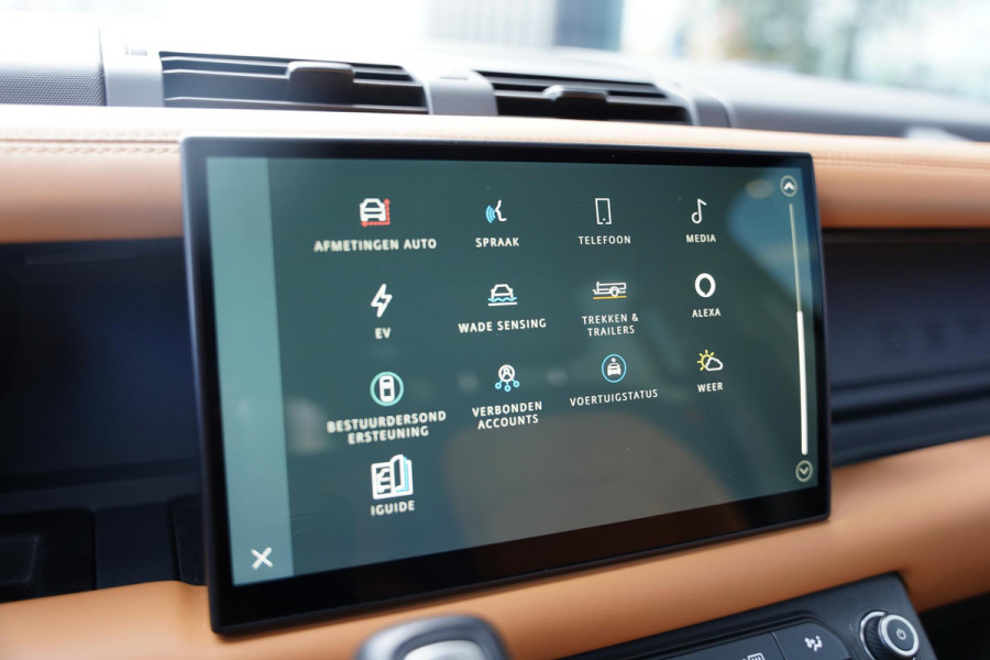 Land Rover Defender 110 P400 E X-Dynamic HSE GERESERVEERD