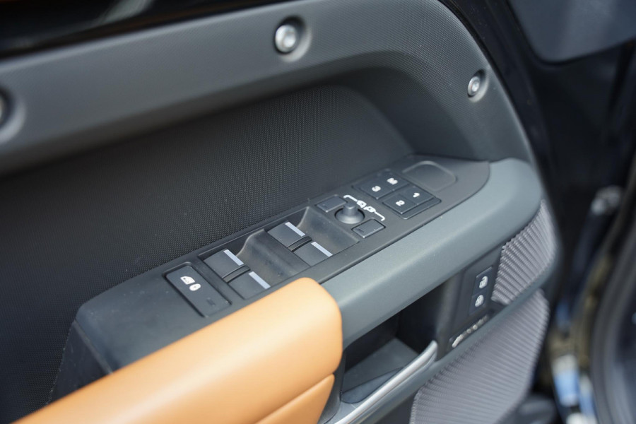 Land Rover Defender 110 P400 E X-Dynamic HSE GERESERVEERD