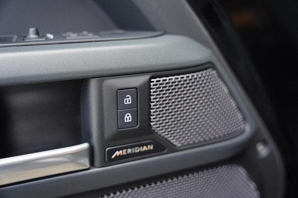 Land Rover Defender 110 P400 E X-Dynamic HSE GERESERVEERD