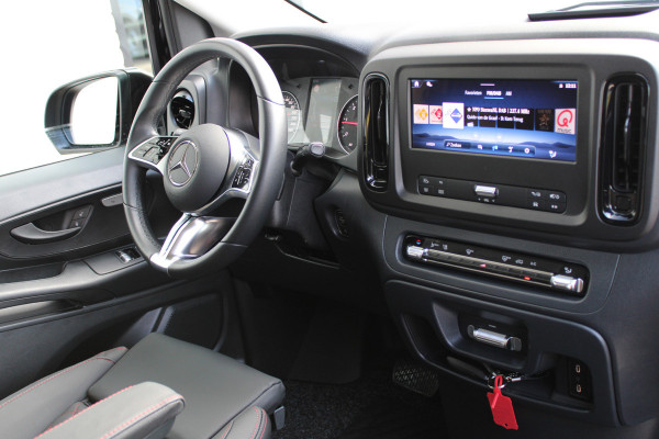 Mercedes-Benz Vito 119 CDI / Aut / Lang / DC / 2x Schuifdeur / Leer / Led / Camera / Vol Opties / NIEUWSTAAT