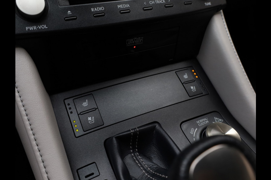Lexus RC 300h F SPORT Line | Mark Levinson | Safety Pack | Stoelventilati