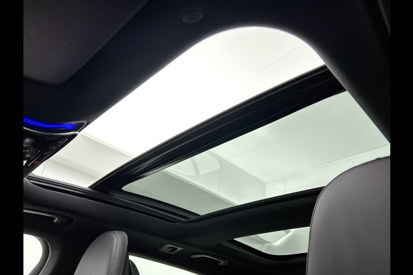 Mercedes-Benz E-Klasse Estate 300 e AMG Plug-In Hybride | AMG Line | Night Pakket | Trekhaak | MBUX Superscreen | Panoramadak | 20 Inch AMG velgen | Inclusief 24 maanden MB Certified garantie voor Europa.