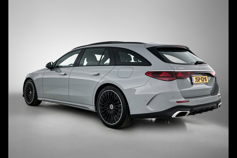 Mercedes-Benz E-Klasse Estate 300 e AMG Plug-In Hybride | AMG Line | Night Pakket | Trekhaak | MBUX Superscreen | Panoramadak | 20 Inch AMG velgen | Inclusief 24 maanden MB Certified garantie voor Europa.