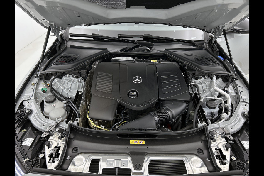 Mercedes-Benz E-Klasse Estate 300 e AMG Plug-In Hybride | AMG Line | Night Pakket | Trekhaak | MBUX Superscreen | Panoramadak | 20 Inch AMG velgen | Inclusief 24 maanden MB Certified garantie voor Europa.