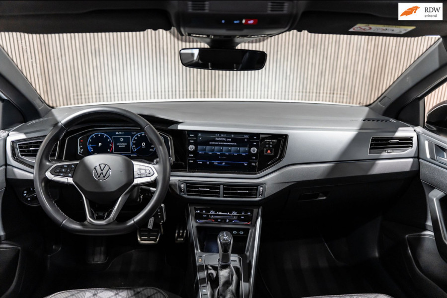 Volkswagen Taigo 1.0 TSI R-Line DSG IQ PANO LED