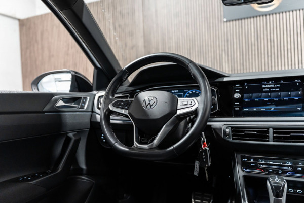 Volkswagen Taigo 1.0 TSI R-Line DSG IQ PANO LED