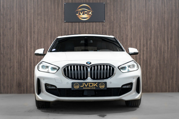 BMW 1-serie 116i M Sport LED NAVI PANO CAMERA