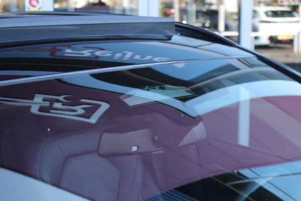 BMW 5 Serie Touring 530e 292PK xDrive M-SPORT BUSINESS EDITION PLUS | PANORAMA SCHUIF/KANTEL DAK | HARMAN KARDON AUDIO SYSTEM | LEDEREN BEKLEDING DAKOTA SCHWARZ | COMFORT ACCESS | HEAD UP DISPLAY | ZONNESCHERM ZIJRUITEN | ADAPTIEVE LED KOPLAMPEN | DRIVING ASSISTANT PROFESSIONAL MET O.A. ADAPTIVE CRUISE CONTROL EN DODEHOEK DETECTIE | ACHTERUITRIJ CAMERA | PARKEERSENSOREN VOOR + ACHTER | DRAADLOZE APPLE CARPLAY/ANDROID AUTO | NAVIGATIE | SFEER VERLICHTING | DRAADLOZE TELEFOONLADER | ELEKTRISCH BEDIENBARE VOORSTOELEN |