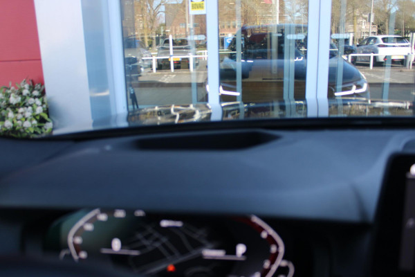 BMW 5 Serie Touring 530e 292PK xDrive M-SPORT BUSINESS EDITION PLUS | PANORAMA SCHUIF/KANTEL DAK | HARMAN KARDON AUDIO SYSTEM | LEDEREN BEKLEDING DAKOTA SCHWARZ | COMFORT ACCESS | HEAD UP DISPLAY | ZONNESCHERM ZIJRUITEN | ADAPTIEVE LED KOPLAMPEN | DRIVING ASSISTANT PROFESSIONAL MET O.A. ADAPTIVE CRUISE CONTROL EN DODEHOEK DETECTIE | ACHTERUITRIJ CAMERA | PARKEERSENSOREN VOOR + ACHTER | DRAADLOZE APPLE CARPLAY/ANDROID AUTO | NAVIGATIE | SFEER VERLICHTING | DRAADLOZE TELEFOONLADER | ELEKTRISCH BEDIENBARE VOORSTOELEN |