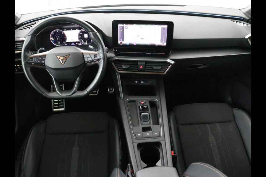 CUPRA Leon 1.4 eHybrid | SOH 90% | Carplay | Stoelverwarming | Adaptive cruise | Memory | Camera | Sfeerverlichting | Keyless | Sportstoelen | Navigatie | Full LED | Parkeerhulp | PHEV | Plug In