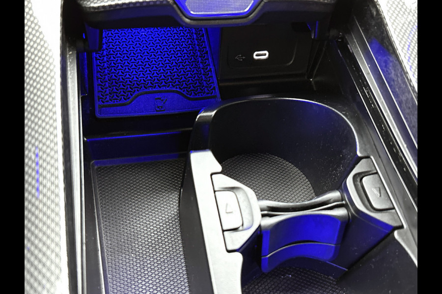 Mercedes-Benz C-Klasse 200 AMG Line Inclusief 24 maanden MB Certified garantie voor Europa.