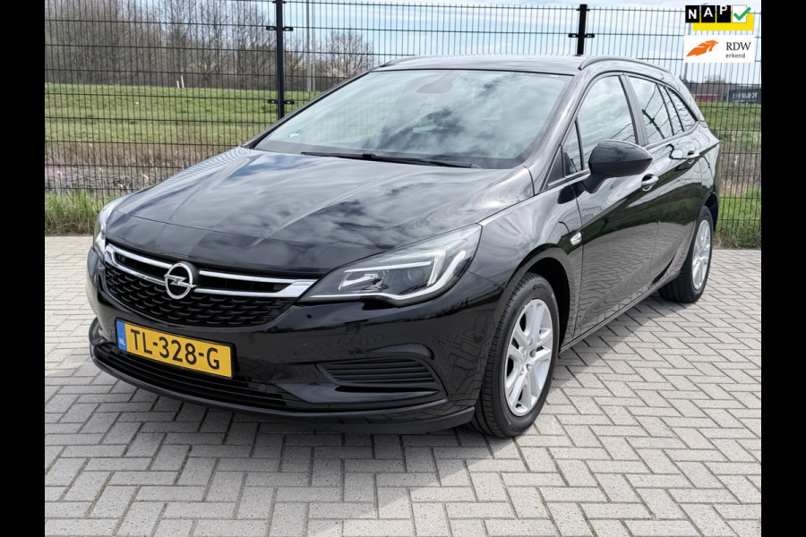 Opel Astra Sports Tourer 1.0 Online Edition | Parkeersensoren voor & achter | Cruise control | Climate control