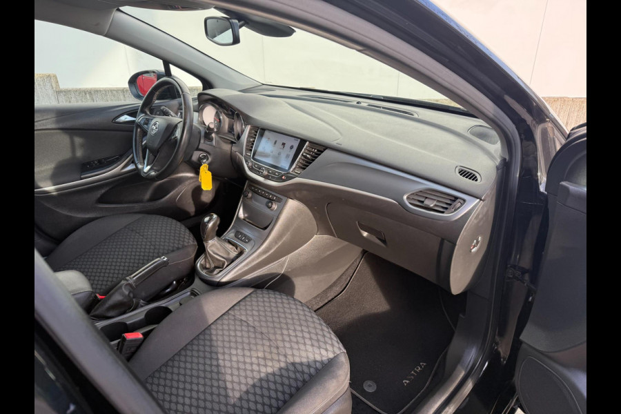 Opel Astra Sports Tourer 1.0 Online Edition | Parkeersensoren voor & achter | Cruise control | Climate control