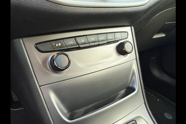 Opel Astra Sports Tourer 1.0 Online Edition | Parkeersensoren voor & achter | Cruise control | Climate control