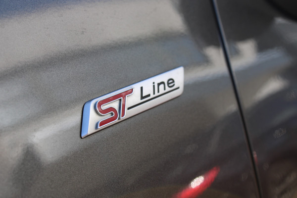 Ford Puma 1.0 EcoBoost Hybrid ST-Line X First Edition | Trekhaak | Adaptieve cruise | BLIS | Camera | Winterpack