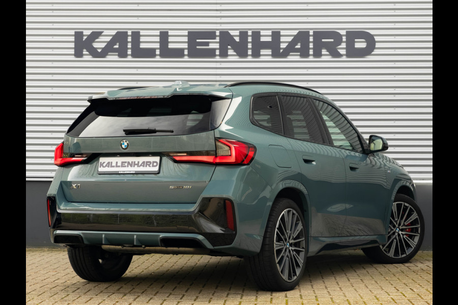 BMW X1 sDrive18i M-Sport Pro - Pano - Massage Zetel - Trekhaak - ACC