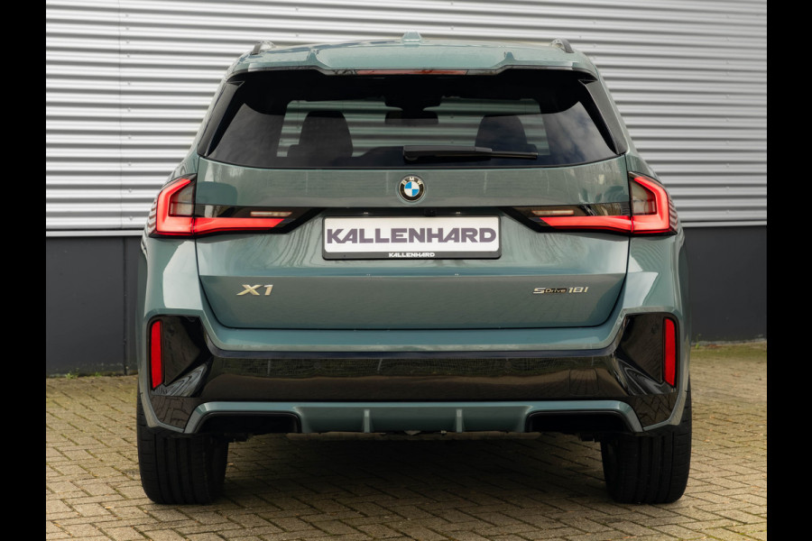 BMW X1 sDrive18i M-Sport Pro - Pano - Massage Zetel - Trekhaak - ACC