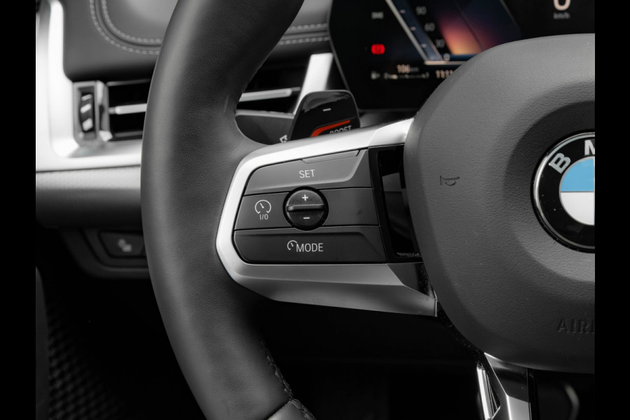 BMW X1 sDrive18i M-Sport Pro - Pano - Massage Zetel - Trekhaak - ACC