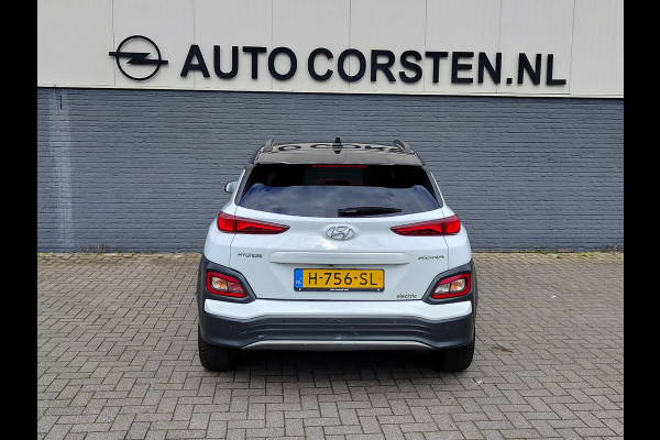 Hyundai Kona EV 64kWh 204pk SOH 100% Leer Premium Schuif-/Kanteldak Warmtepomp Head-Up Display Apple Carplay Android Navi Camera Elektr.Stoel Pdc Subwoofer Bluetooth Dodehoek detector Privacy Glas Rijstrooksensor 1e Eigenaar Origineel Nederlandse Auto Volledig Dealeronderhouden