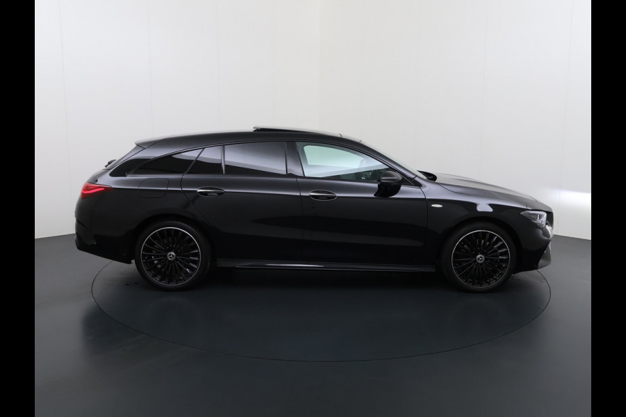 Mercedes-Benz CLA-Klasse Shooting Brake 250 e AMG line | Pano HUD Memory Multibeam Sound