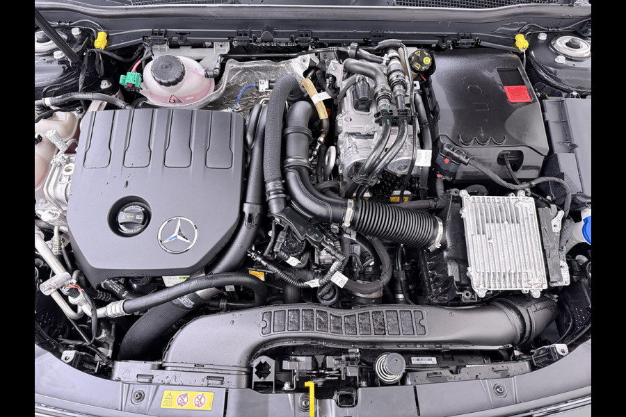 Mercedes-Benz CLA-Klasse Shooting Brake 250 e AMG line | Pano HUD Memory Multibeam Sound