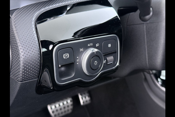 Mercedes-Benz CLA-Klasse Shooting Brake 250 e AMG line | Pano HUD Memory Multibeam Sound